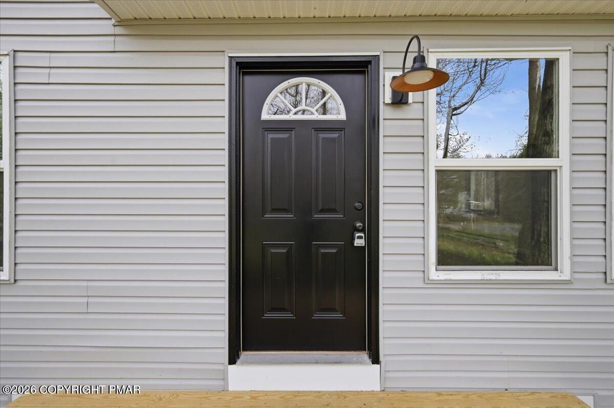 4554 Briarcliff Terrace Property Photo 4