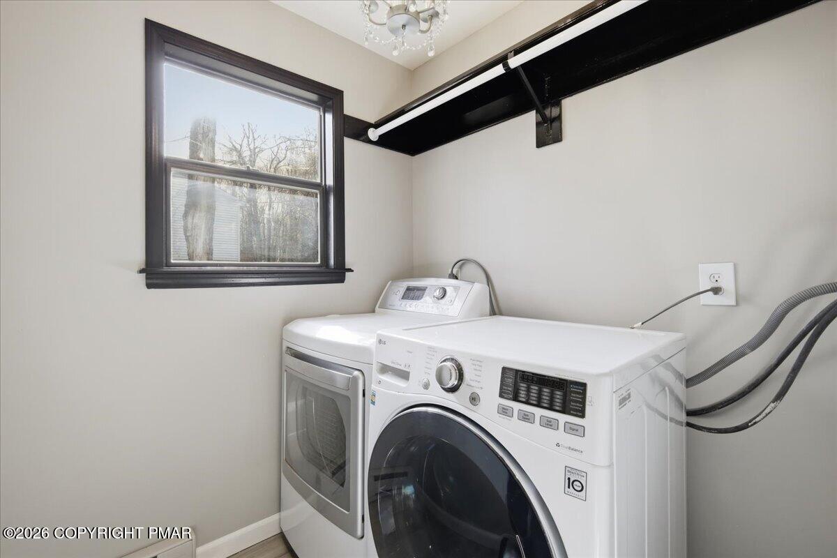 4554 Briarcliff Terrace Property Photo 26