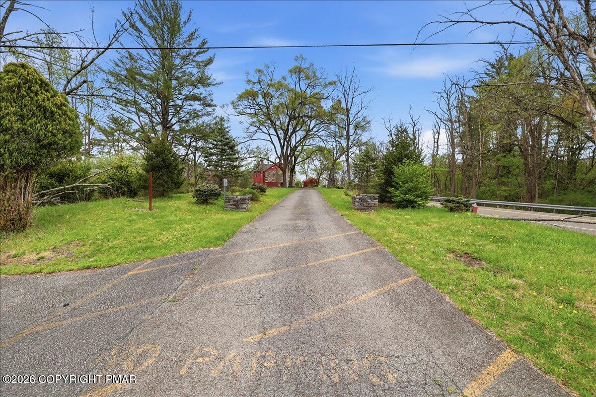 5265 Milford Road Property Photo 3