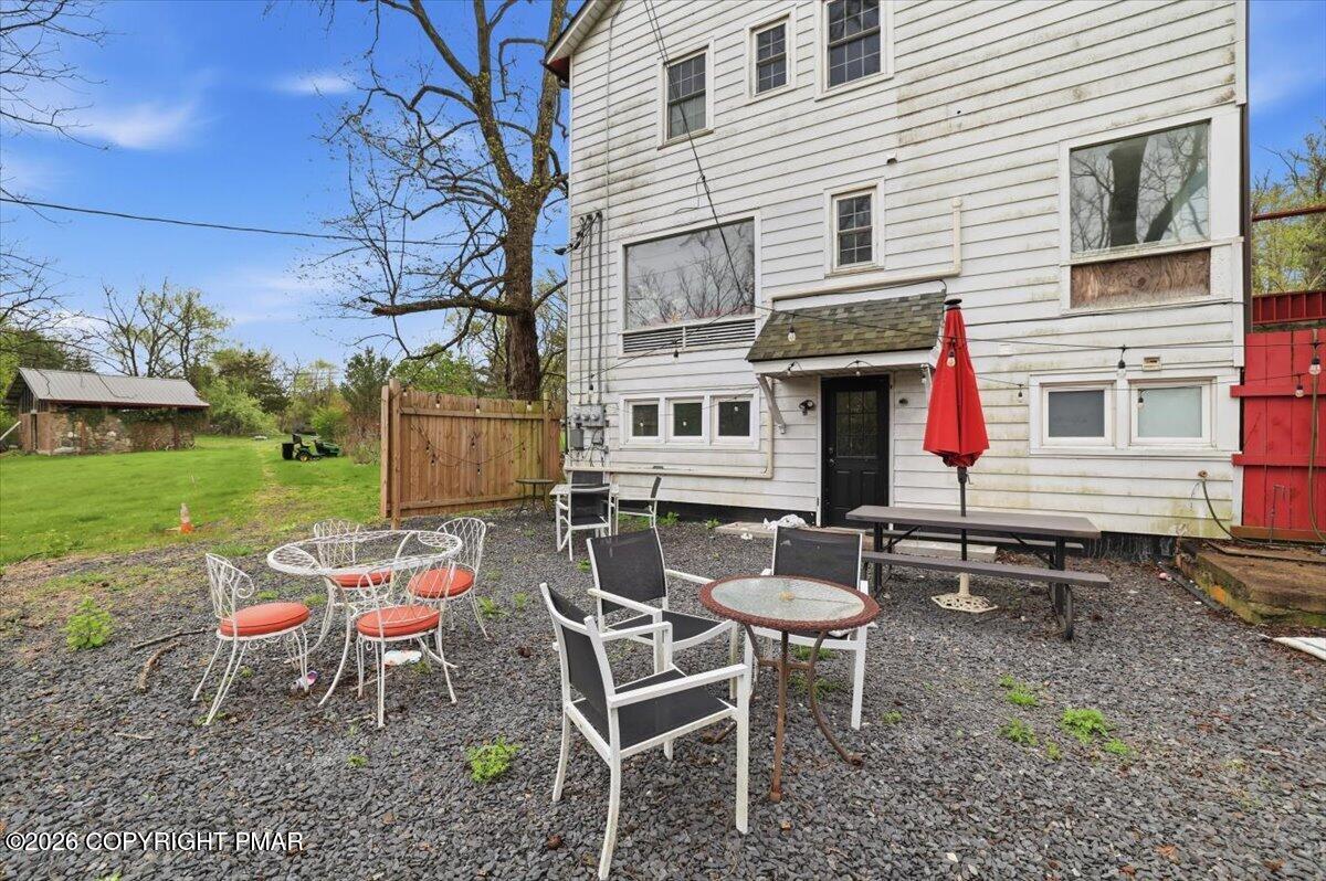 5265 Milford Road Property Photo 9