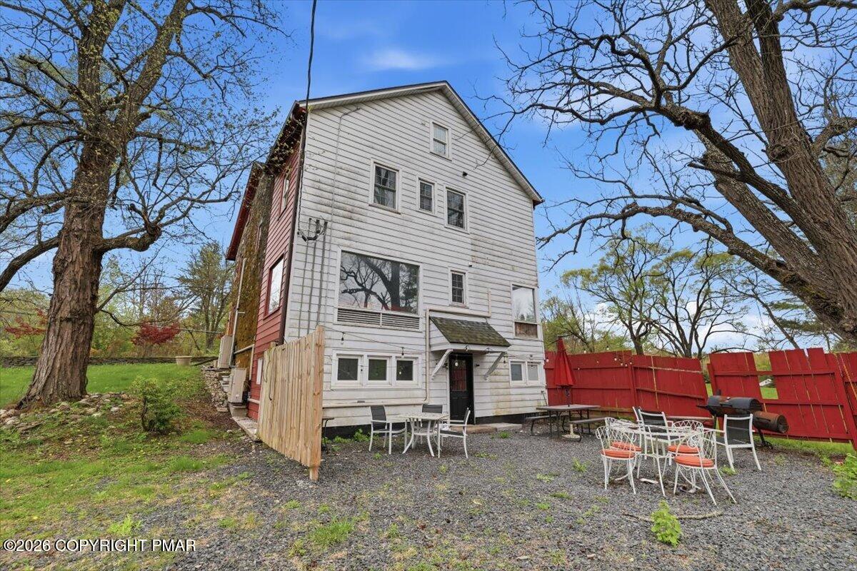 5265 Milford Road Property Photo 10