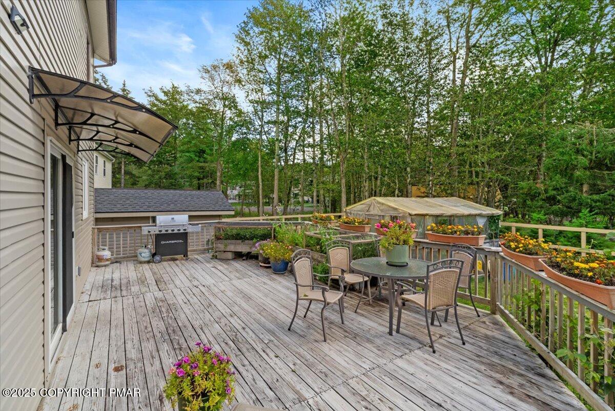 5009 Woodside Drive Property Photo 23