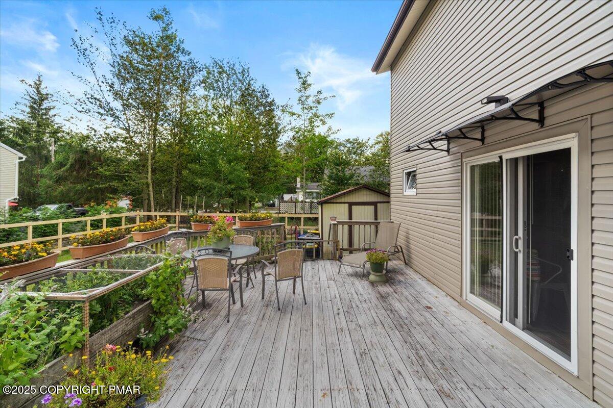 5009 Woodside Drive Property Photo 24