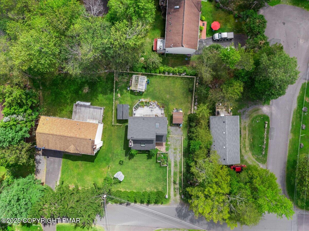 5009 Woodside Drive Property Photo 28