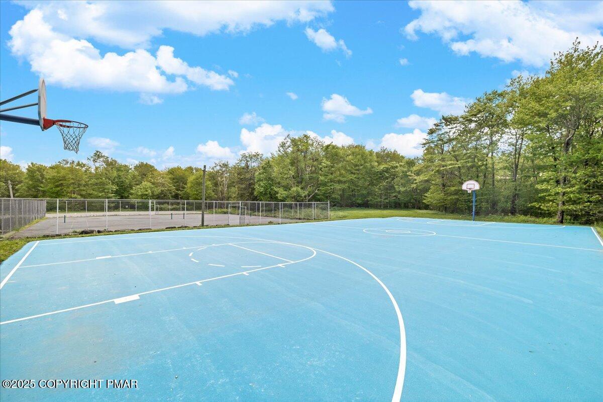 5009 Woodside Drive Property Photo 29