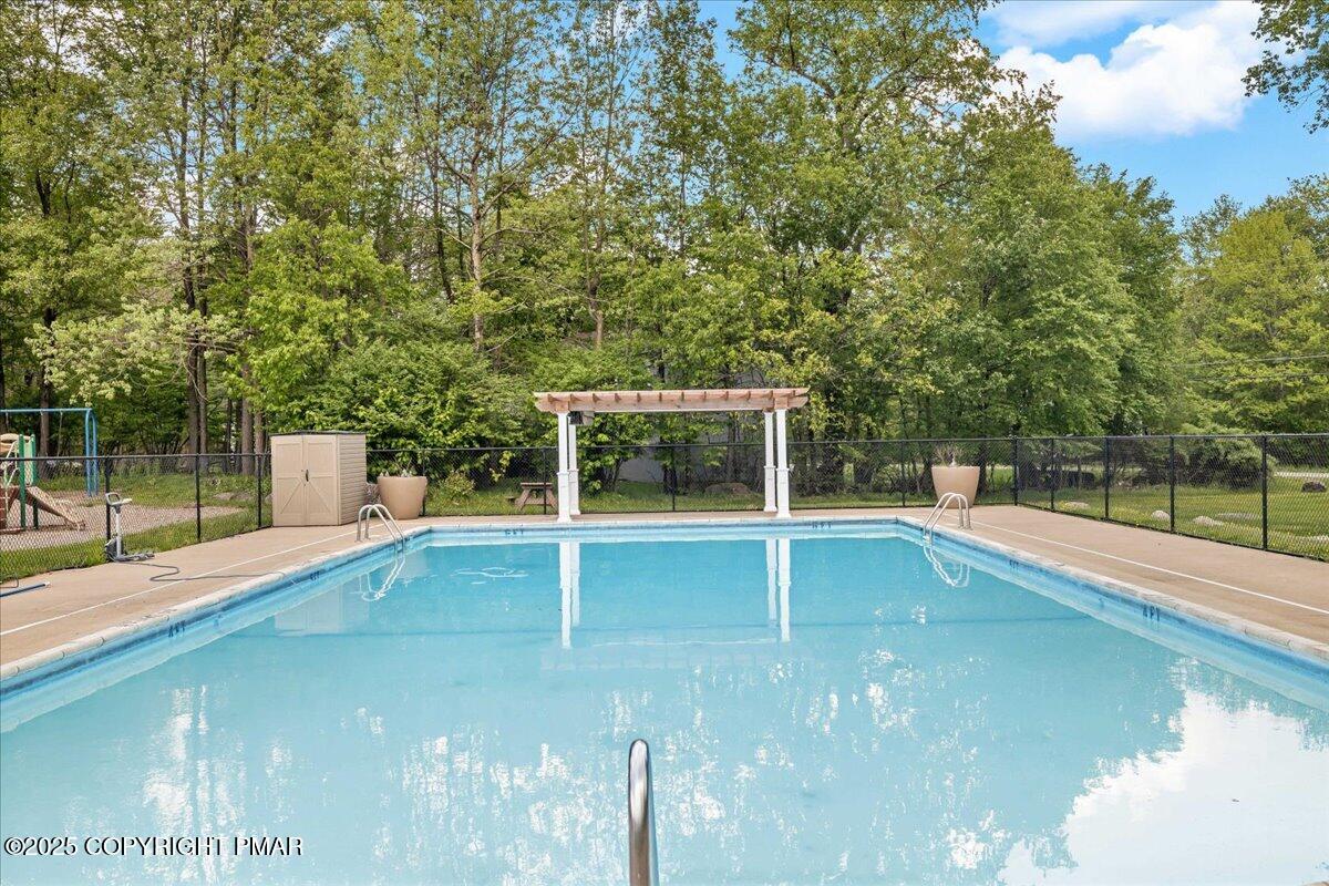 5009 Woodside Drive Property Photo 37