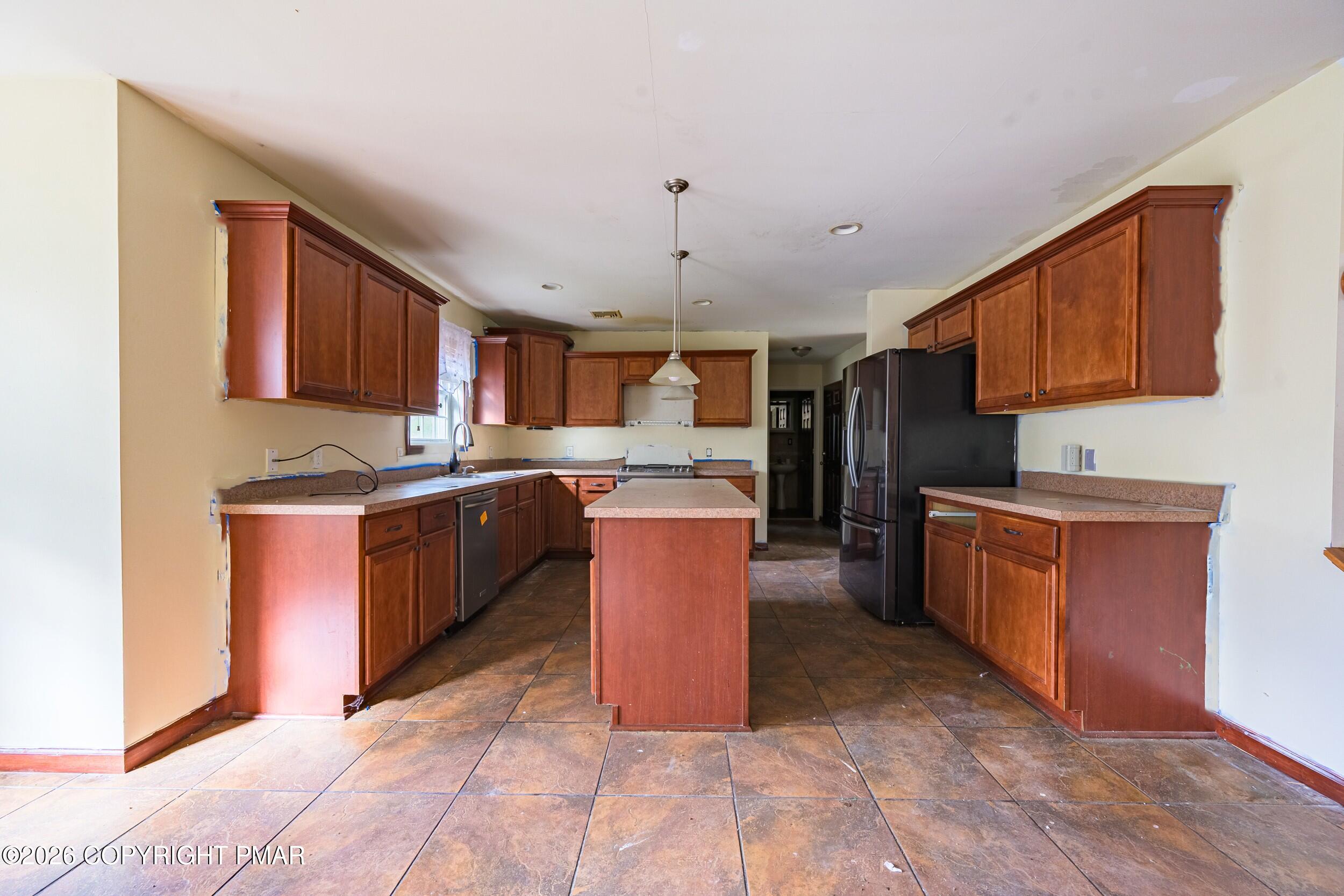 101 Kimball Court Property Photo 10