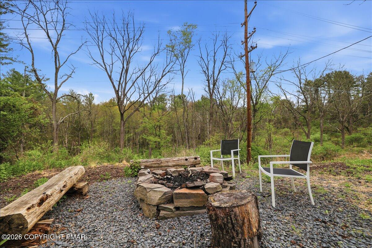 5265 Milford Road Property Photo 8