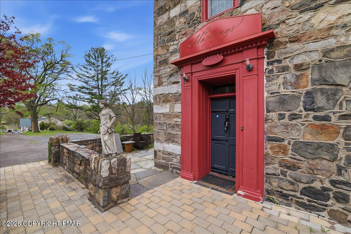 5265 Milford Road Property Photo 12