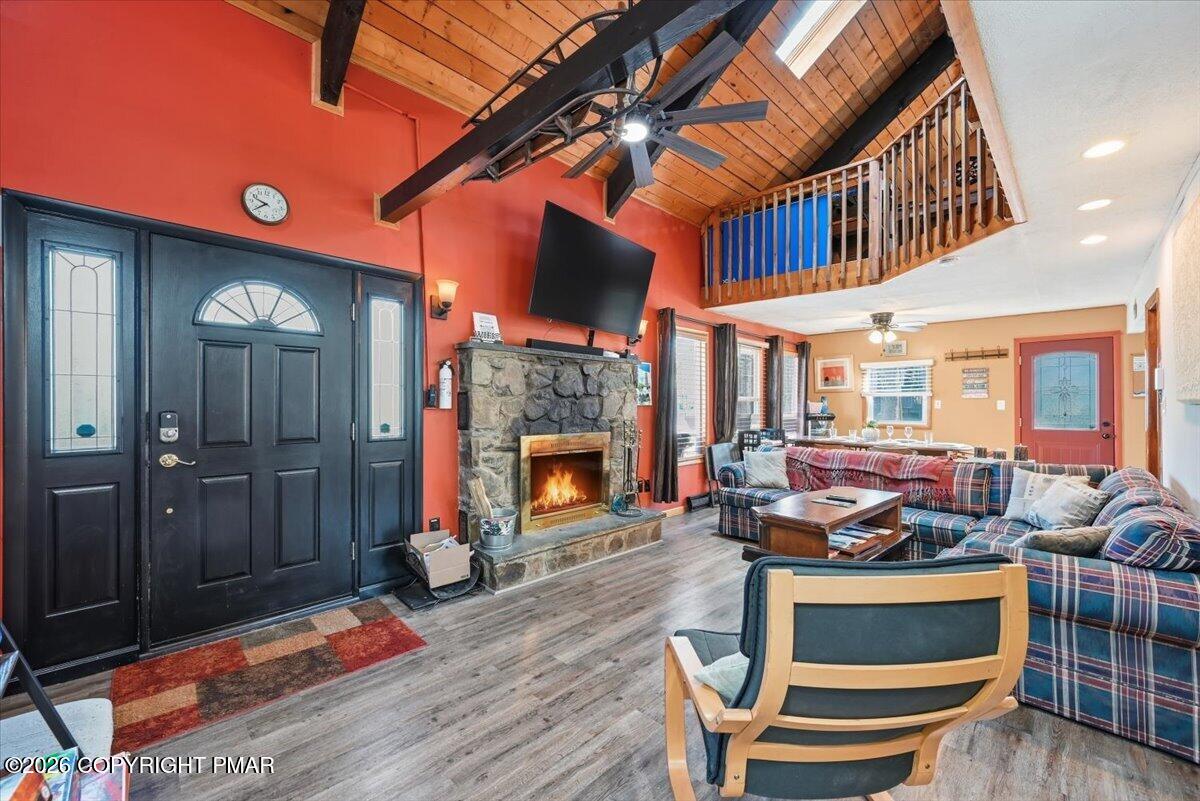 3355 Woodland Drive Property Photo 6