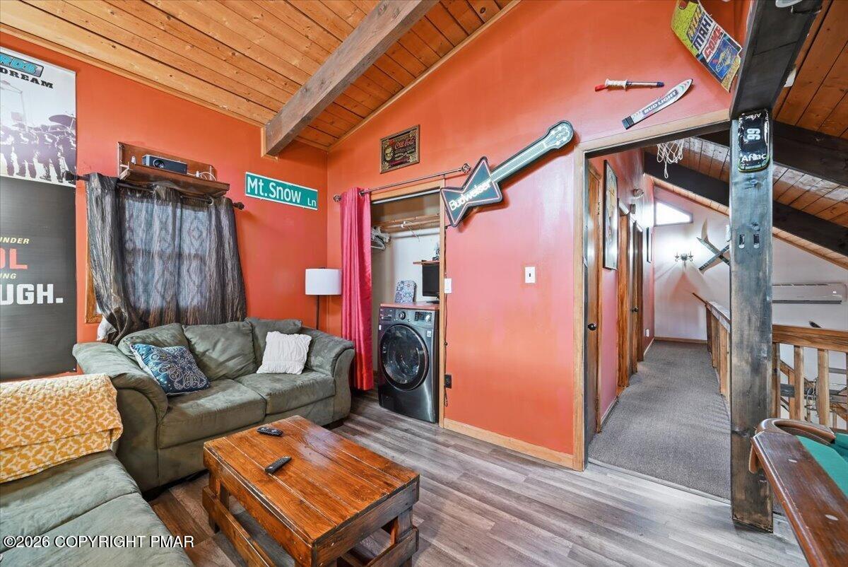 3355 Woodland Drive Property Photo 33