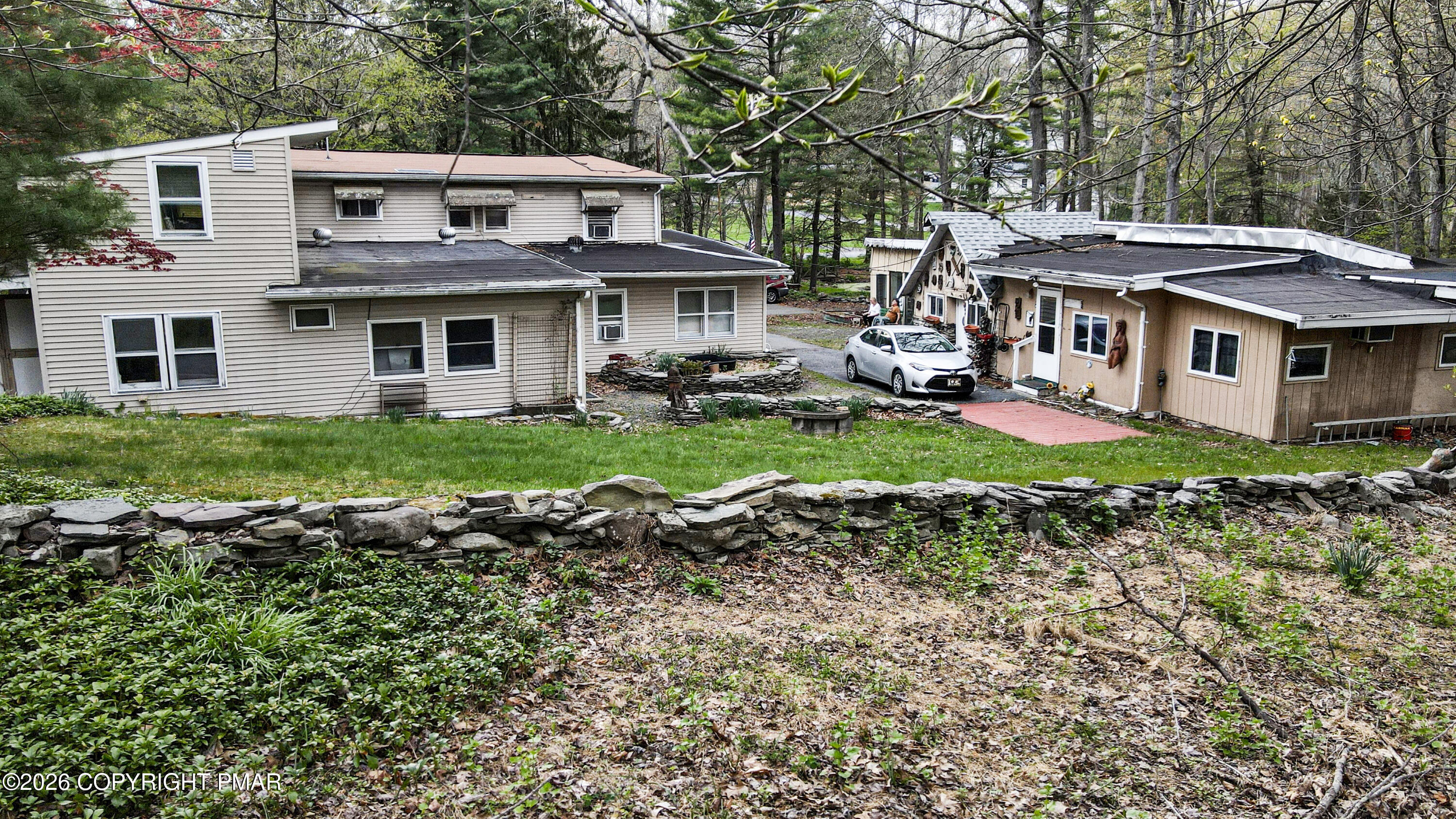 444 Indian Way Property Photo 1