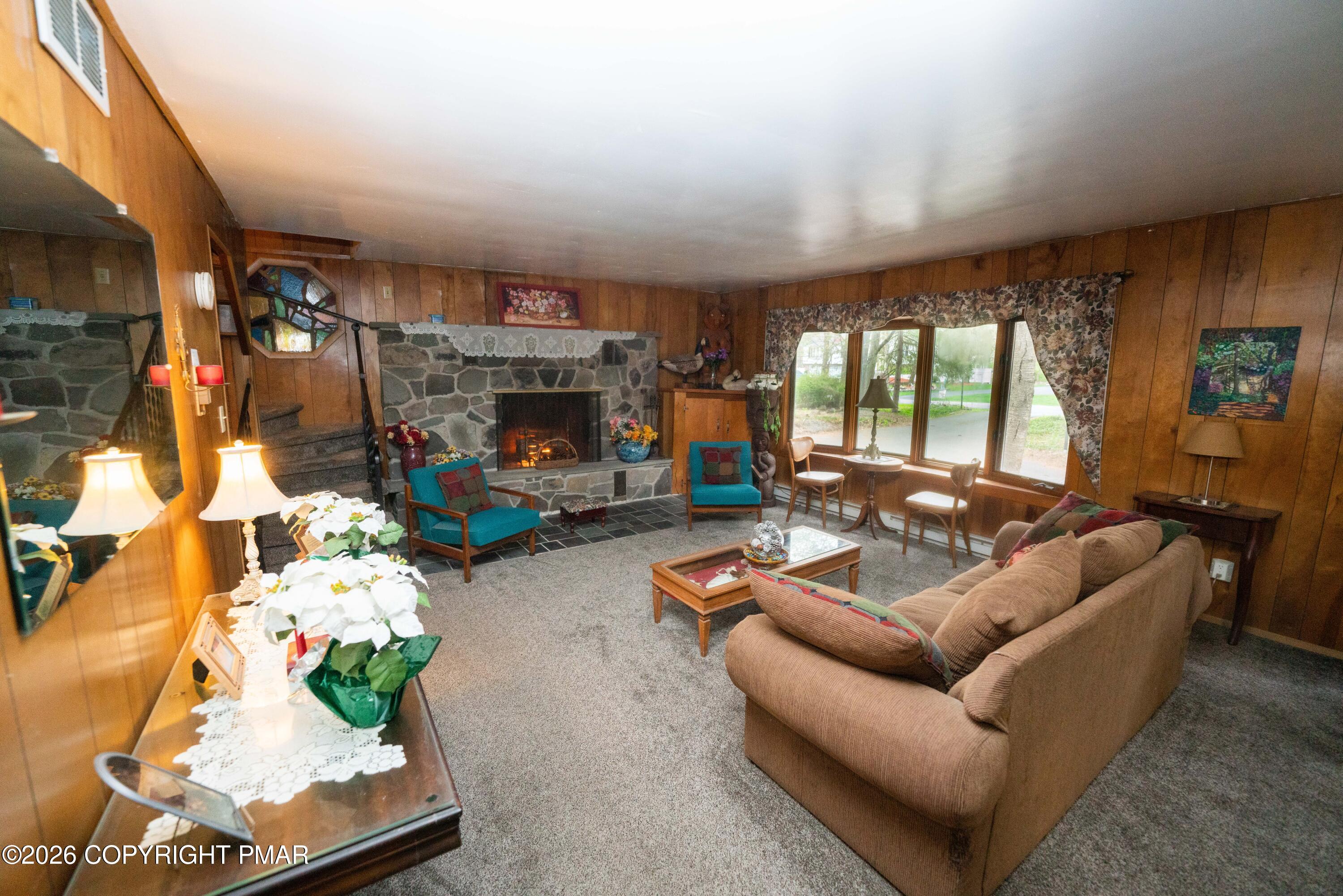 444 Indian Way Property Photo 17