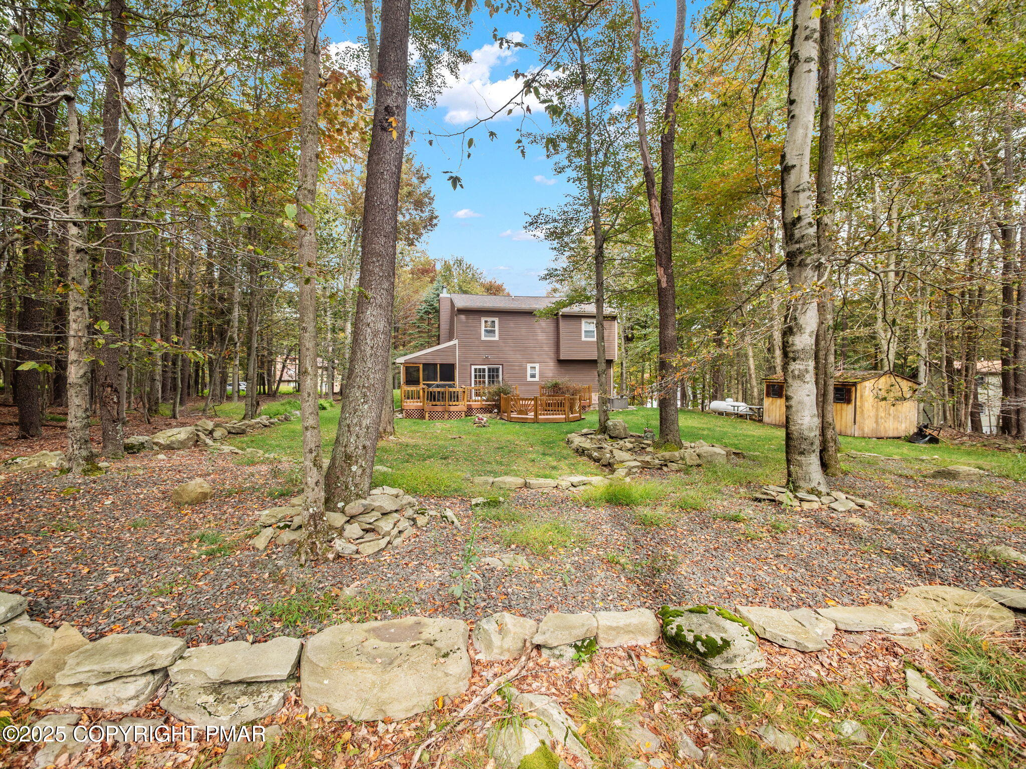 1025 Maplewood Drive Property Photo 7