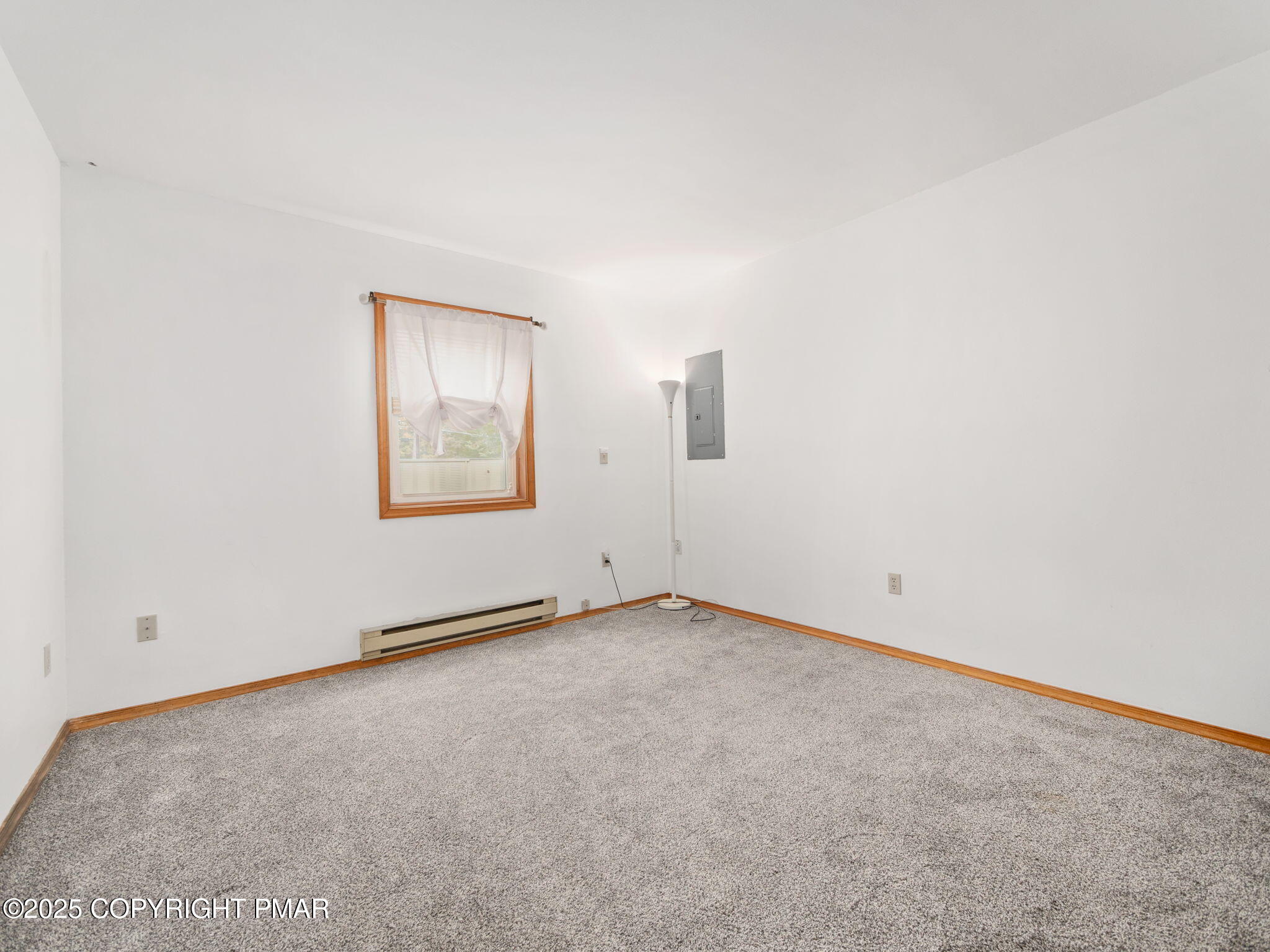 1025 Maplewood Drive Property Photo 22