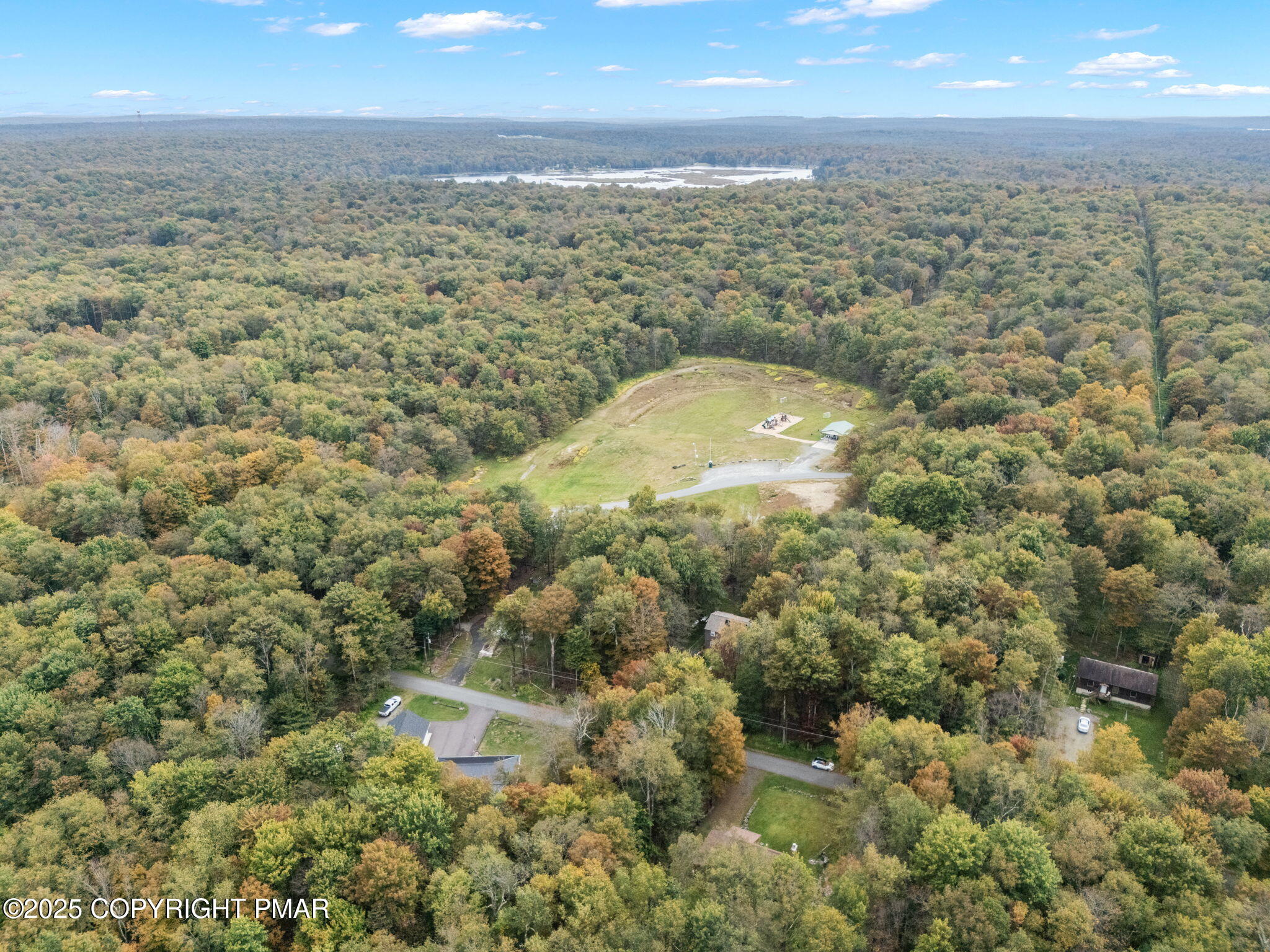 1025 Maplewood Drive Property Photo 32