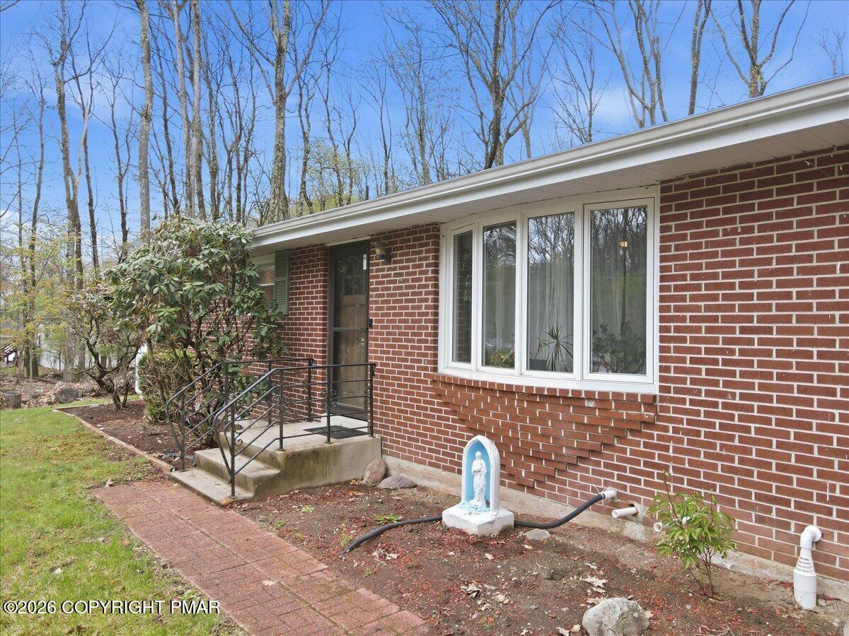 345 Laurel Lake Road Property Photo 6