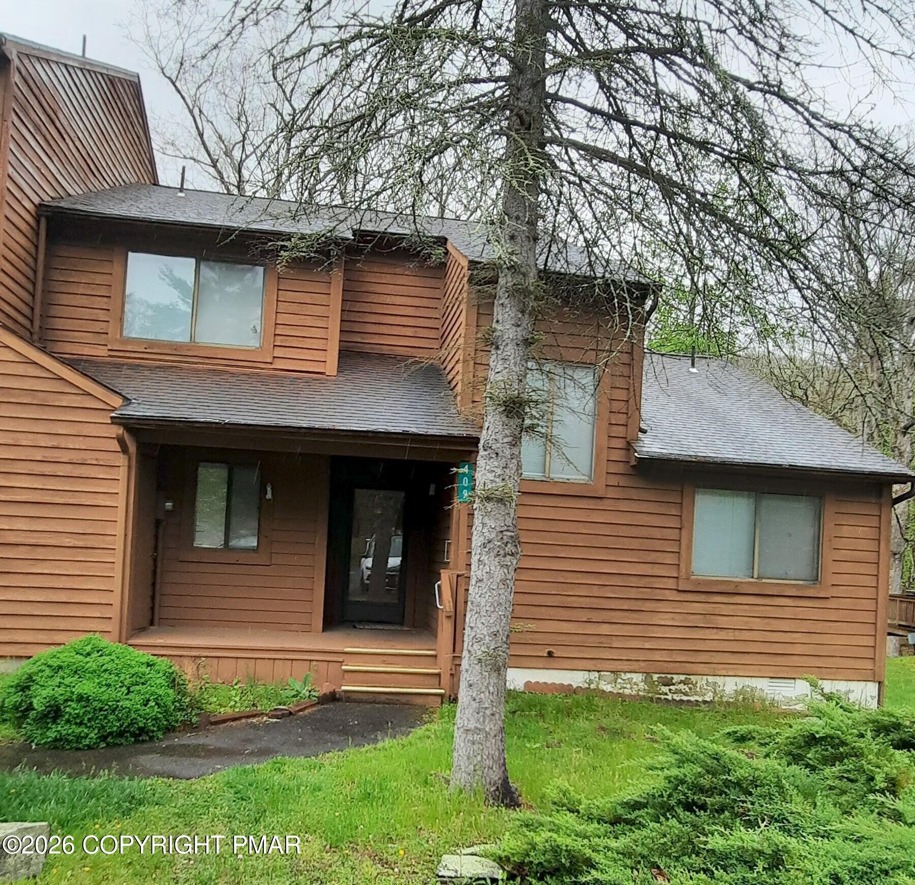 409 Tudor Court Property Photo 1