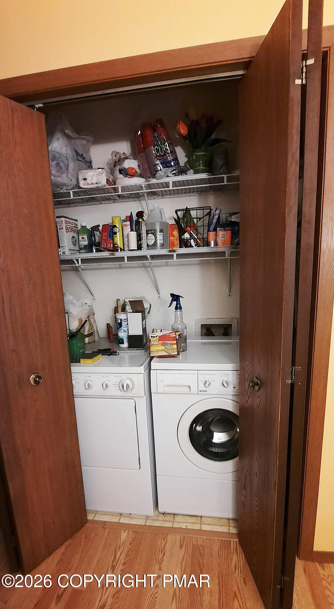 409 Tudor Court Property Photo 18