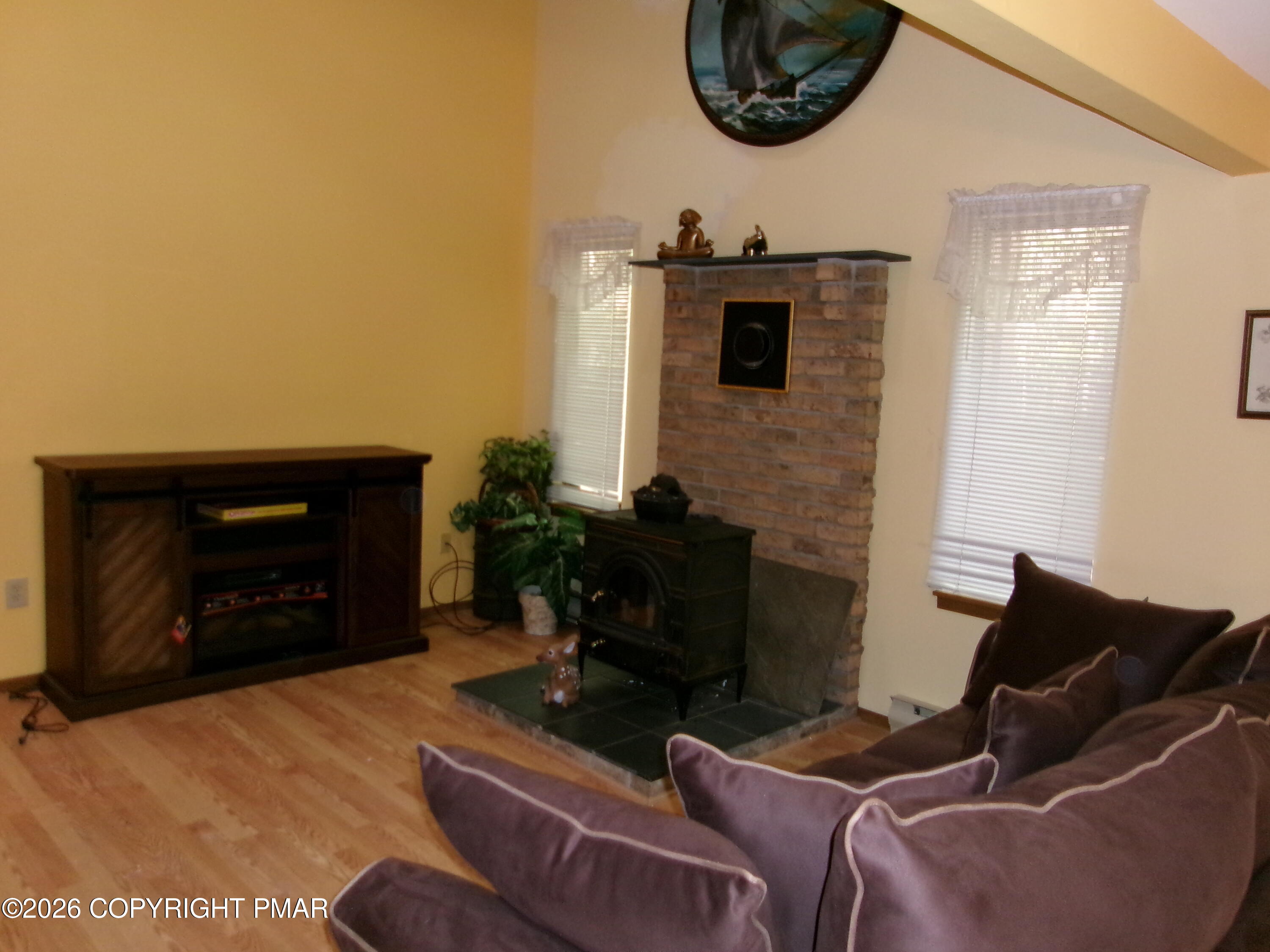 409 Tudor Court Property Photo 19