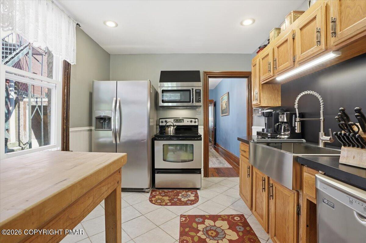 171 W Broadway Property Photo 13