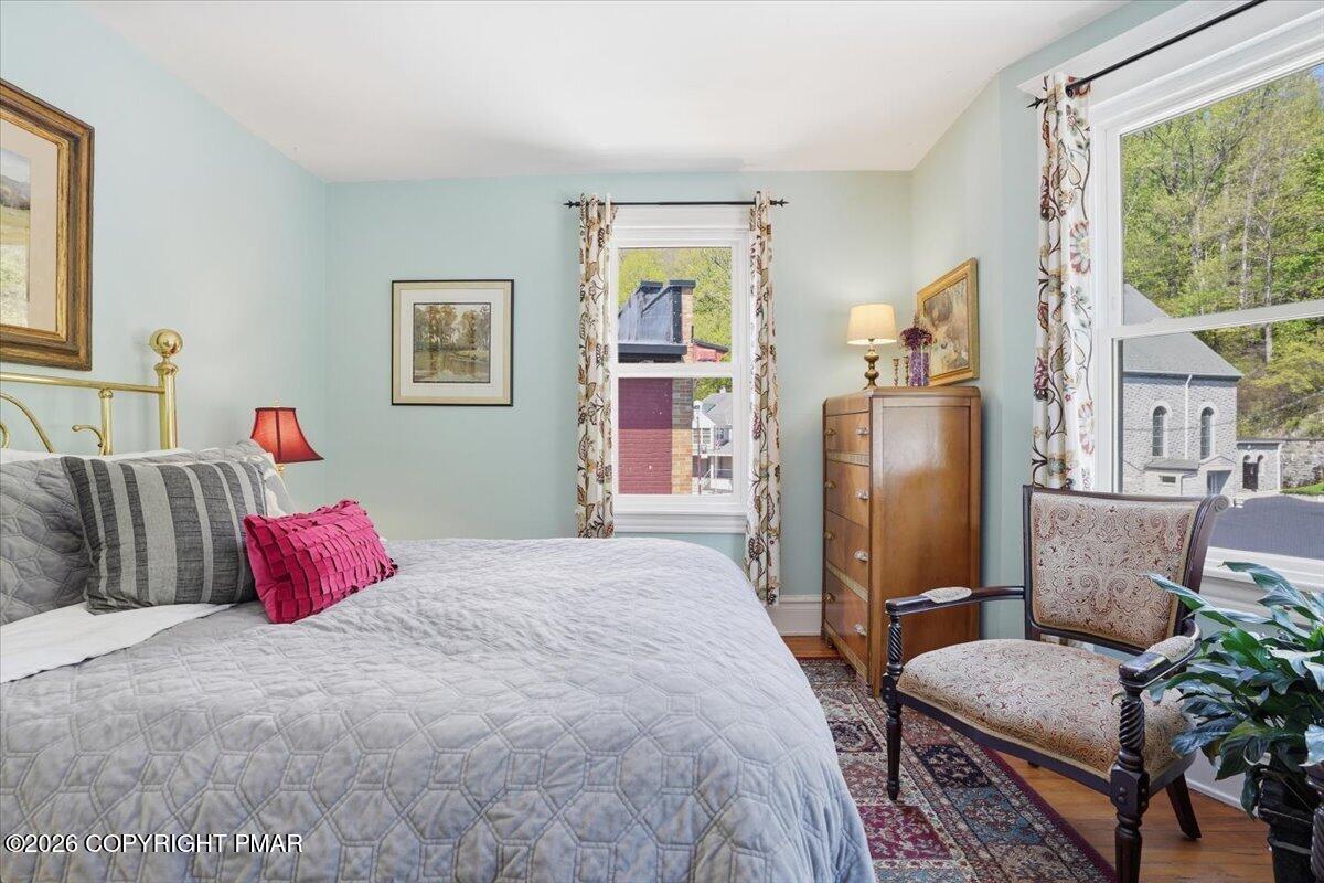 171 W Broadway Property Photo 25