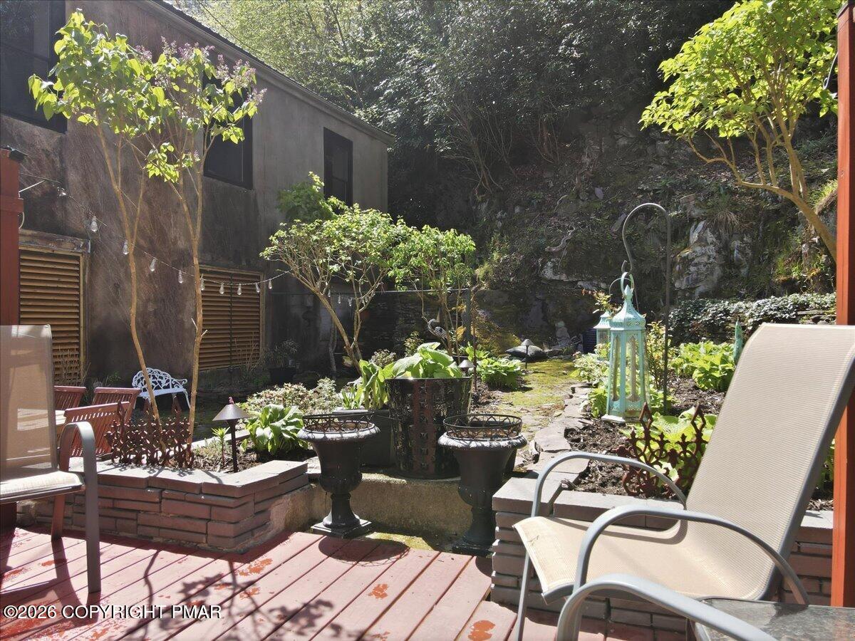 171 W Broadway Property Photo 31