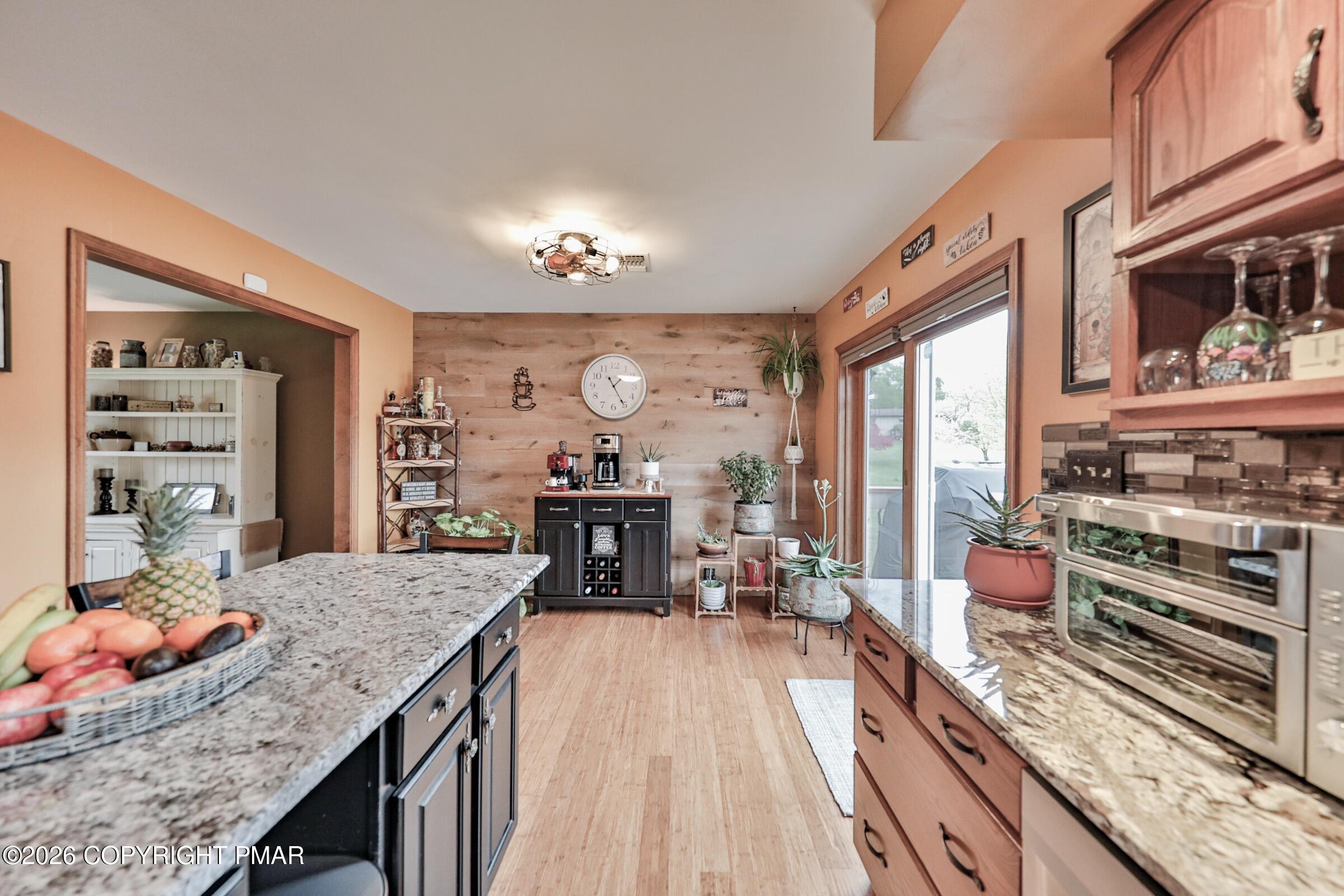 1040 Stagecoach Road W Property Photo 10