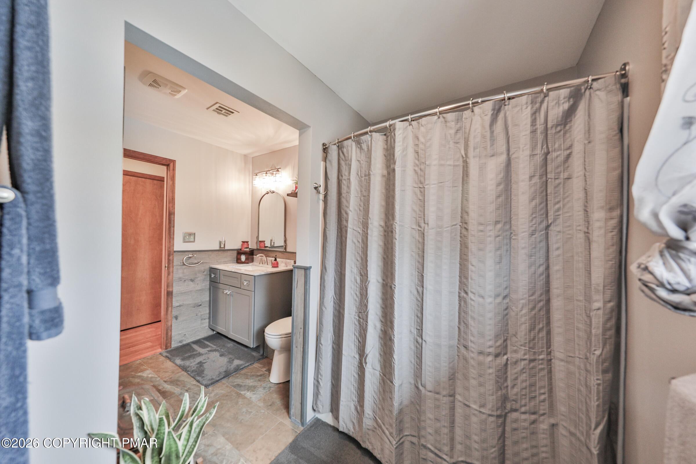 1040 Stagecoach Road W Property Photo 25