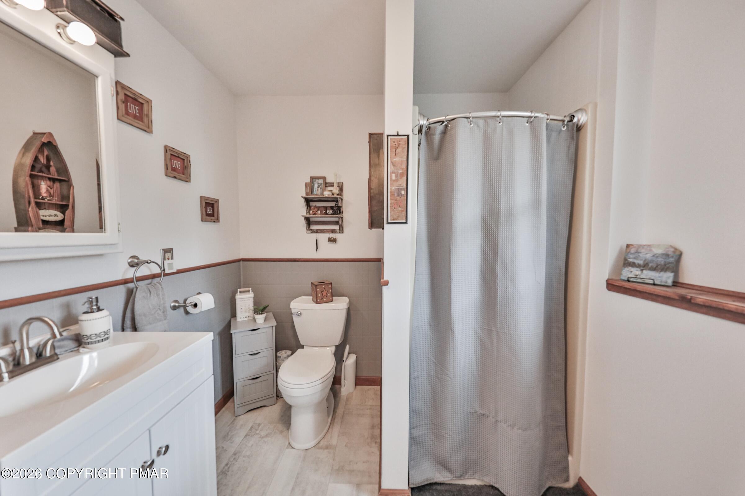 1040 Stagecoach Road W Property Photo 39