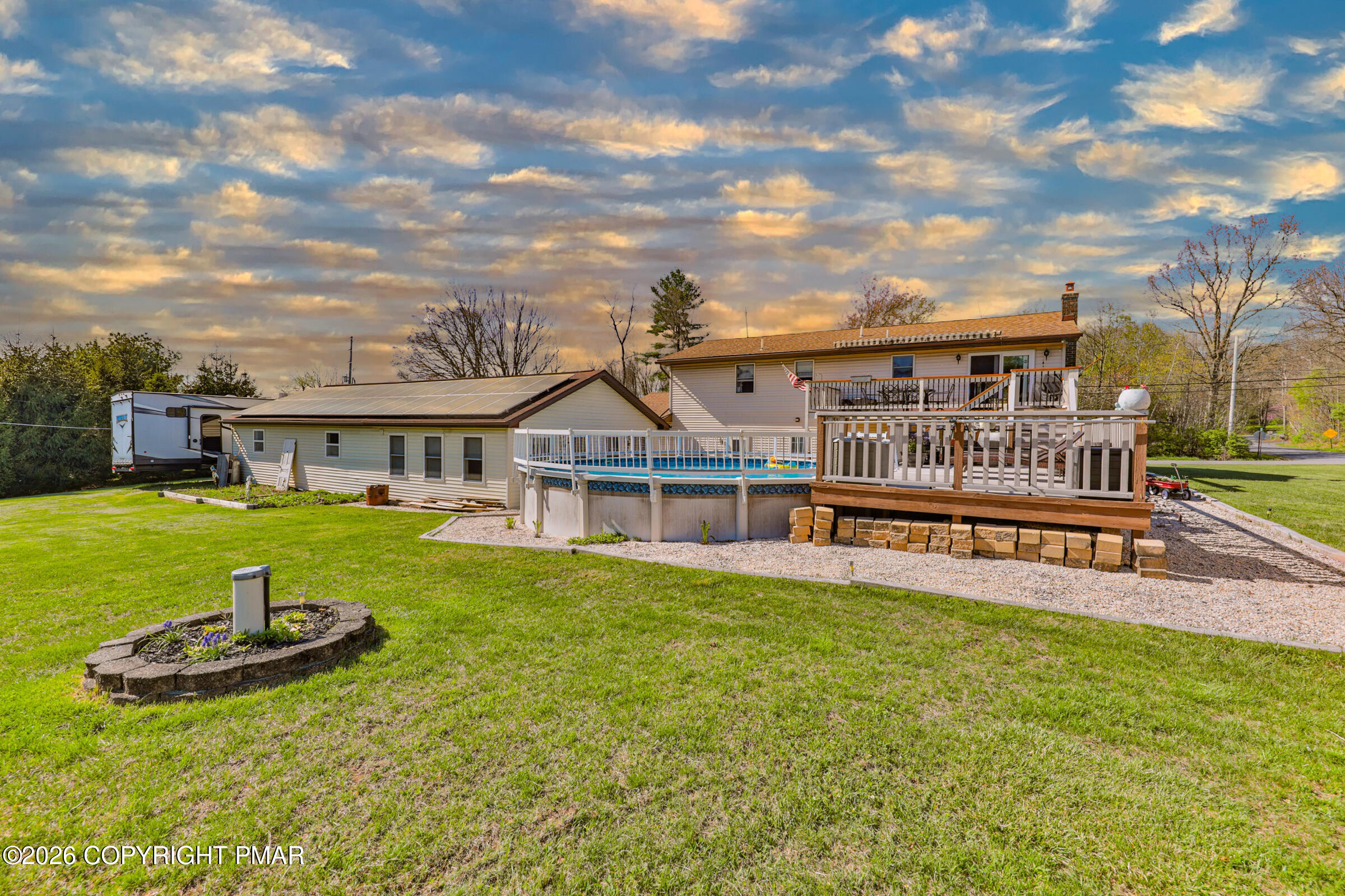 1040 Stagecoach Road W Property Photo 52