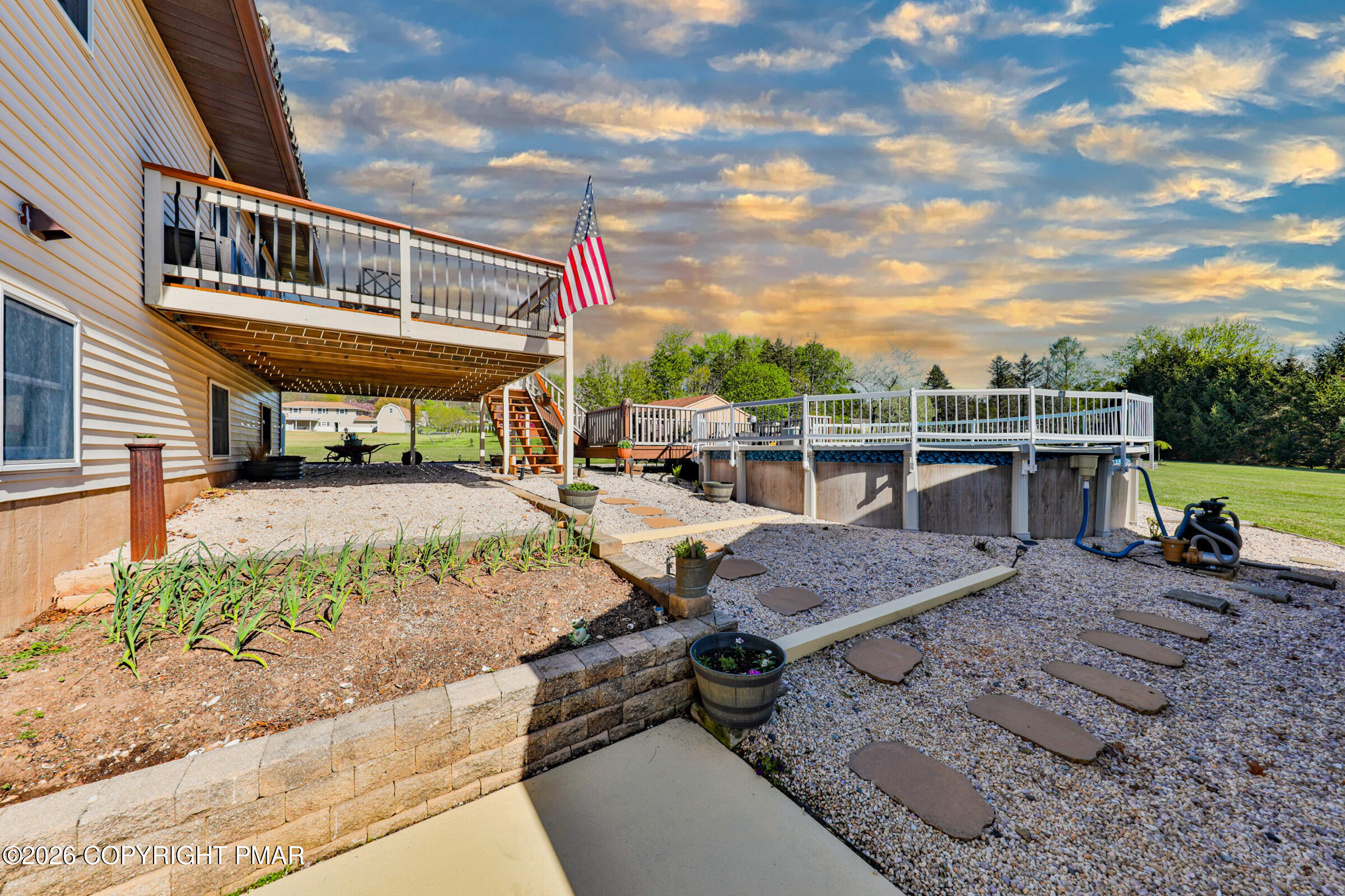 1040 Stagecoach Road W Property Photo 55