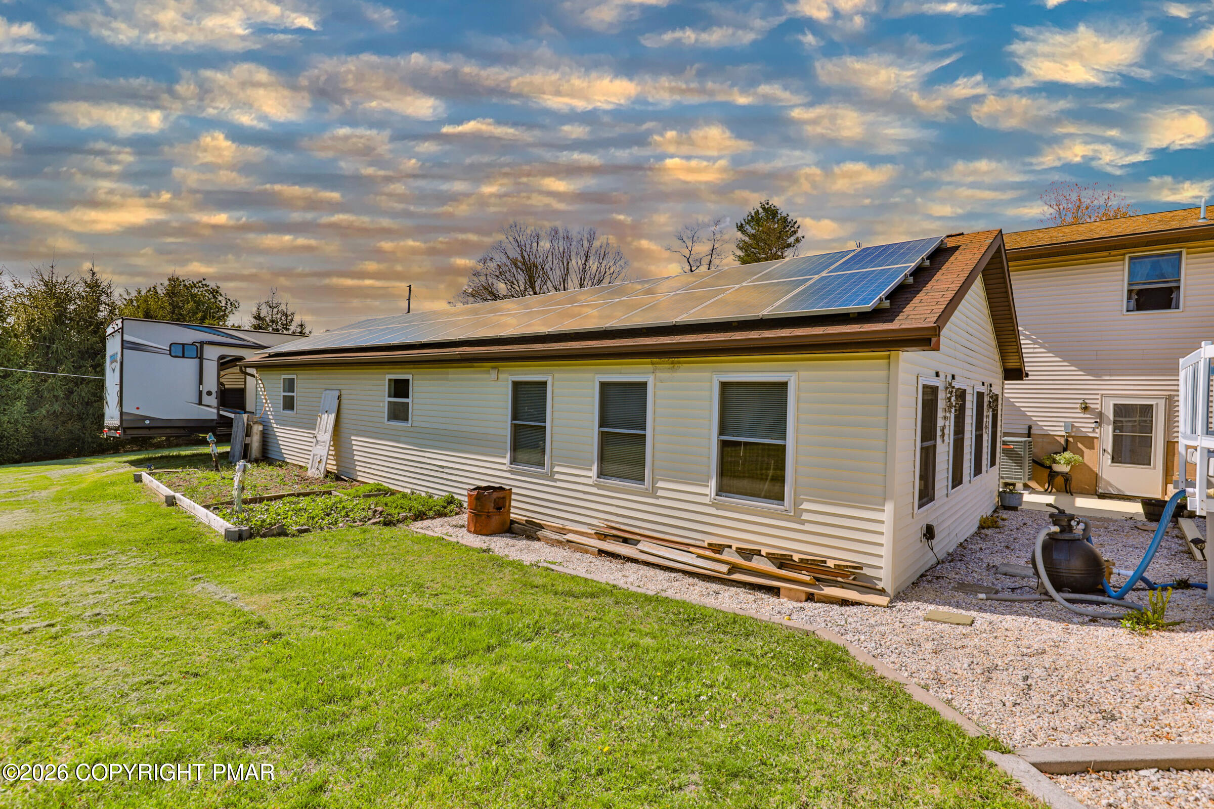 1040 Stagecoach Road W Property Photo 58