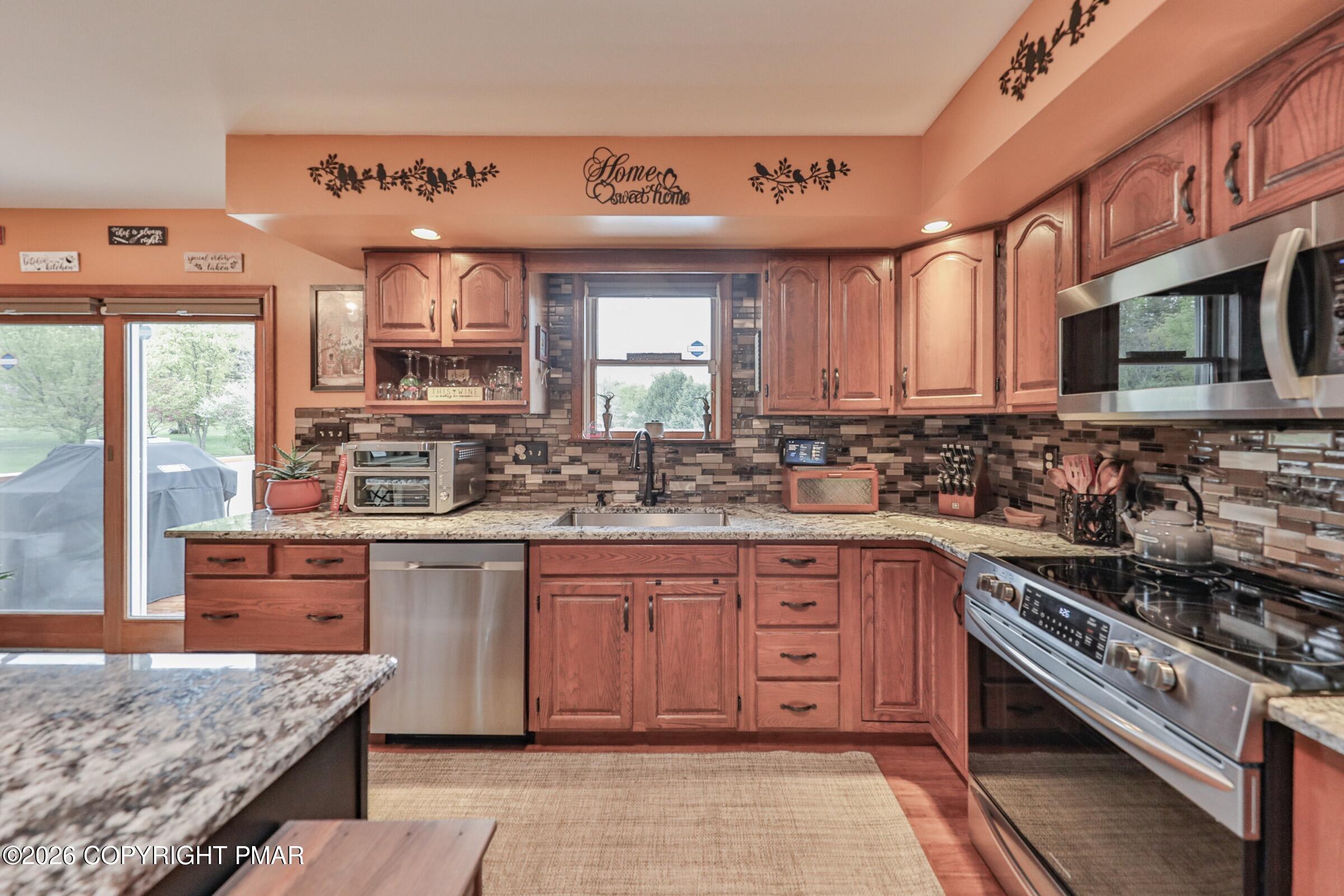 1040 Stagecoach Road W Property Photo 76
