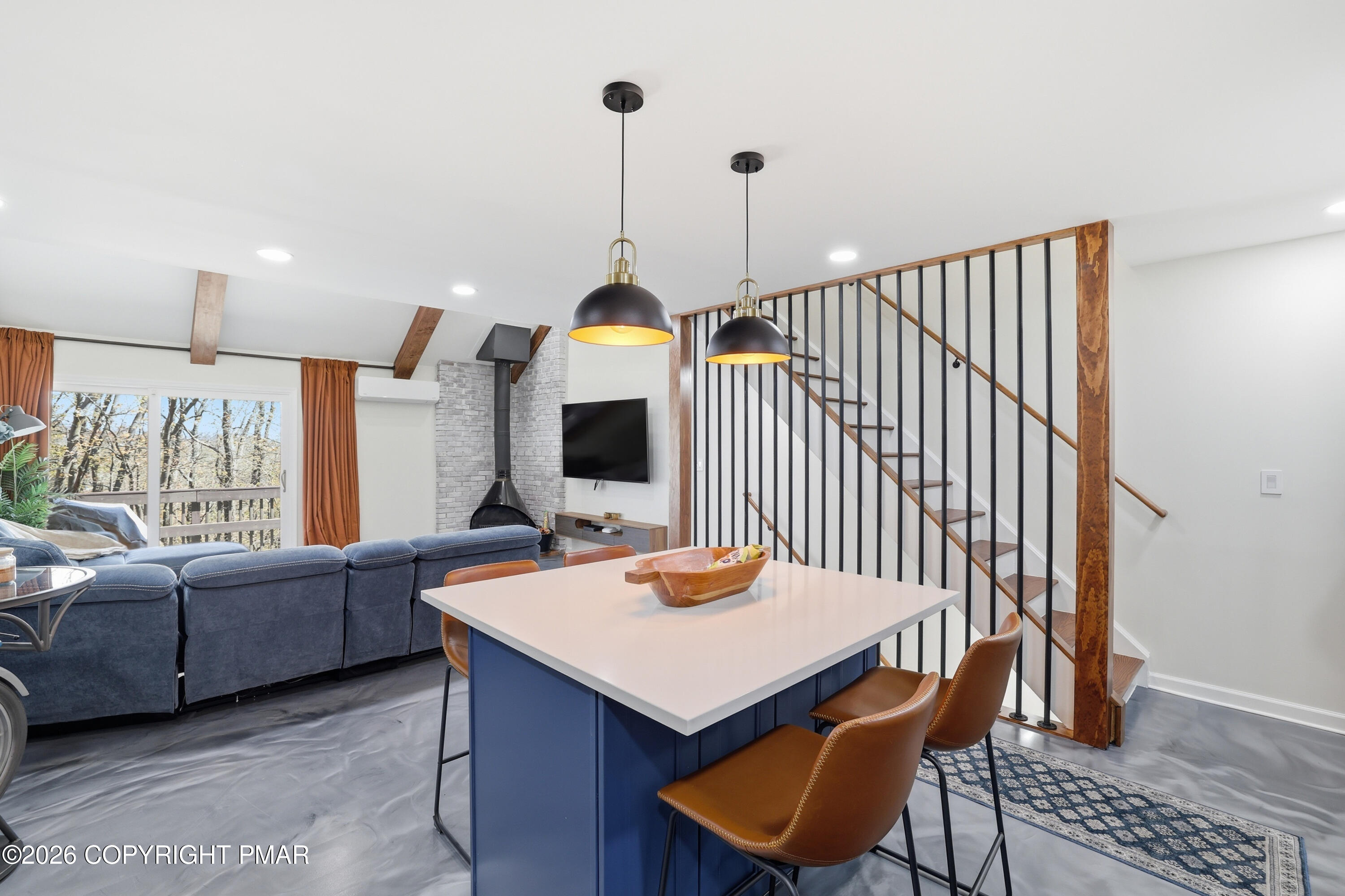 28 Middle Village Way Property Photo 6