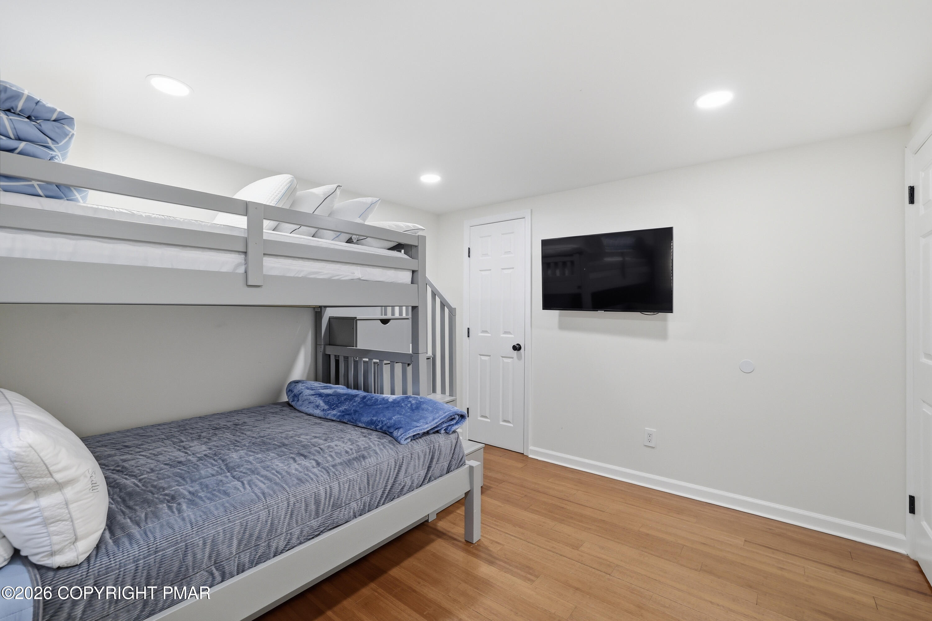 28 Middle Village Way Property Photo 23