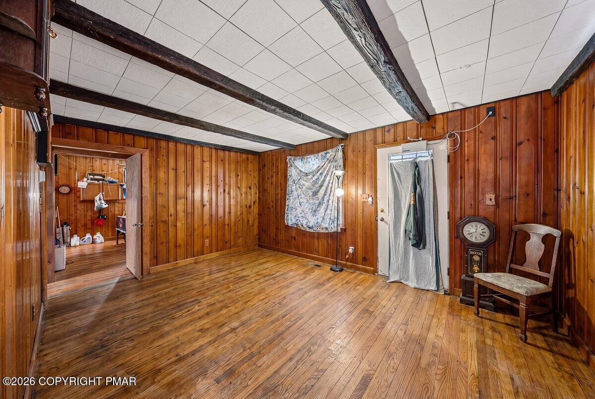 648 Burger Hollow Road Property Photo 8