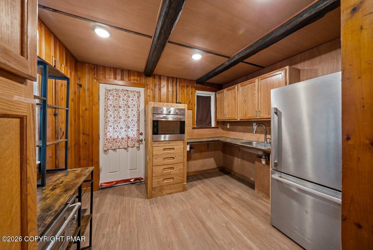 648 Burger Hollow Road Property Photo 13
