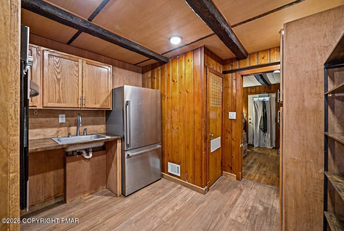 648 Burger Hollow Road Property Photo 17