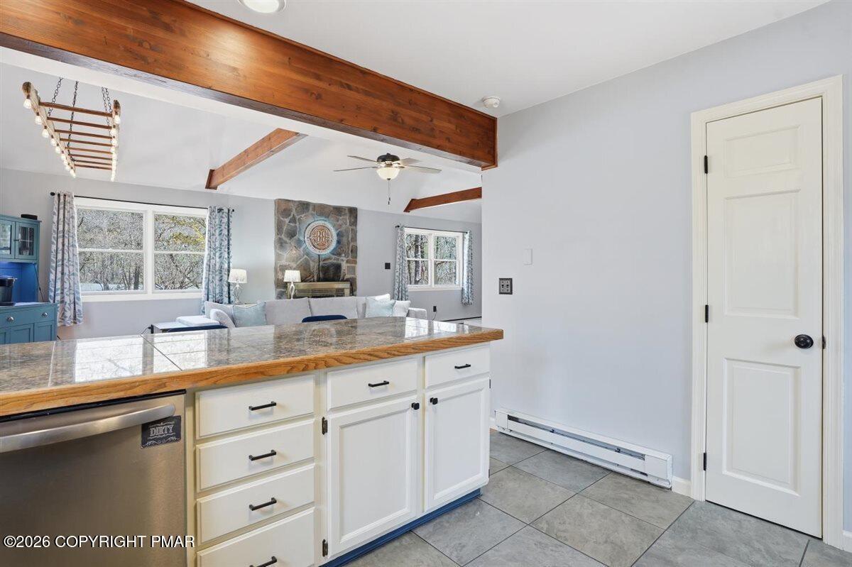 54 Berry Lane Property Photo 10