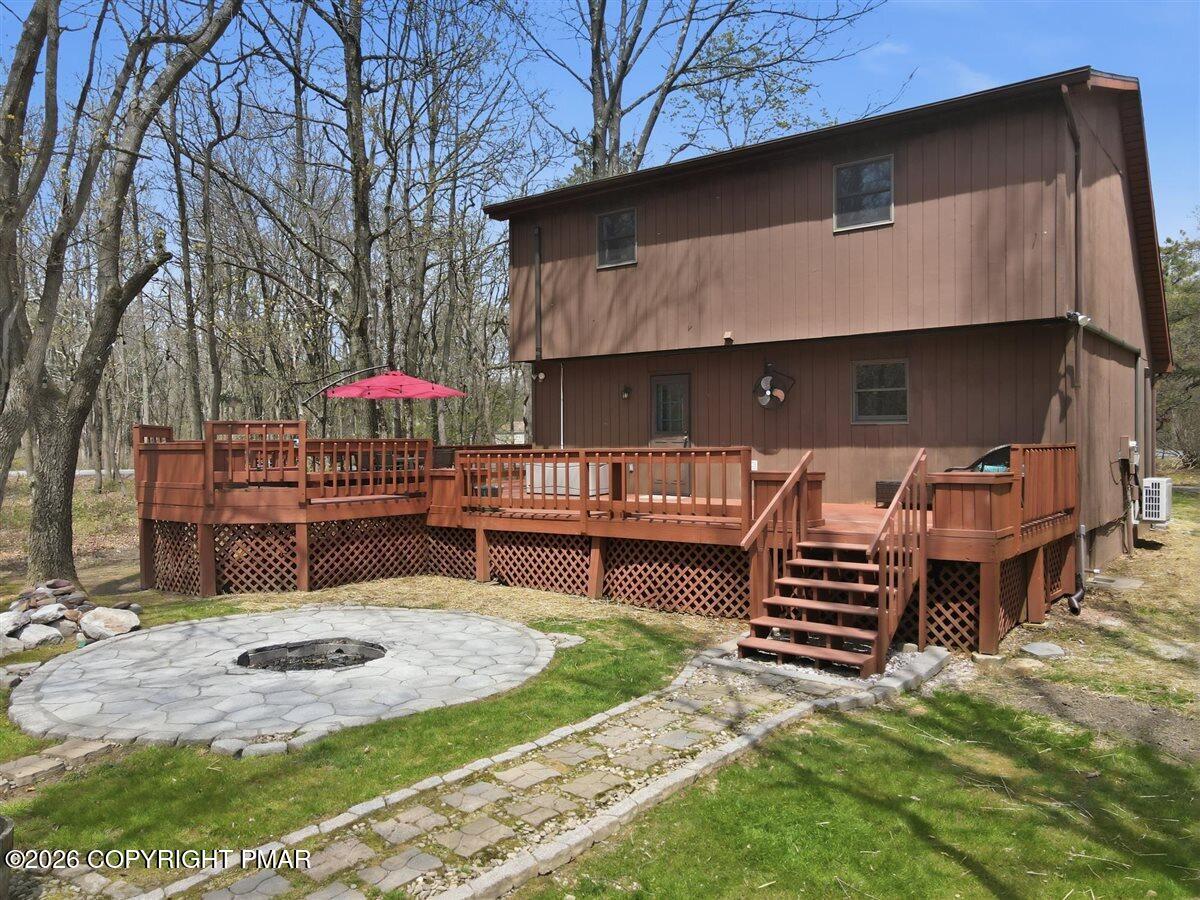 54 Berry Lane Property Photo 25