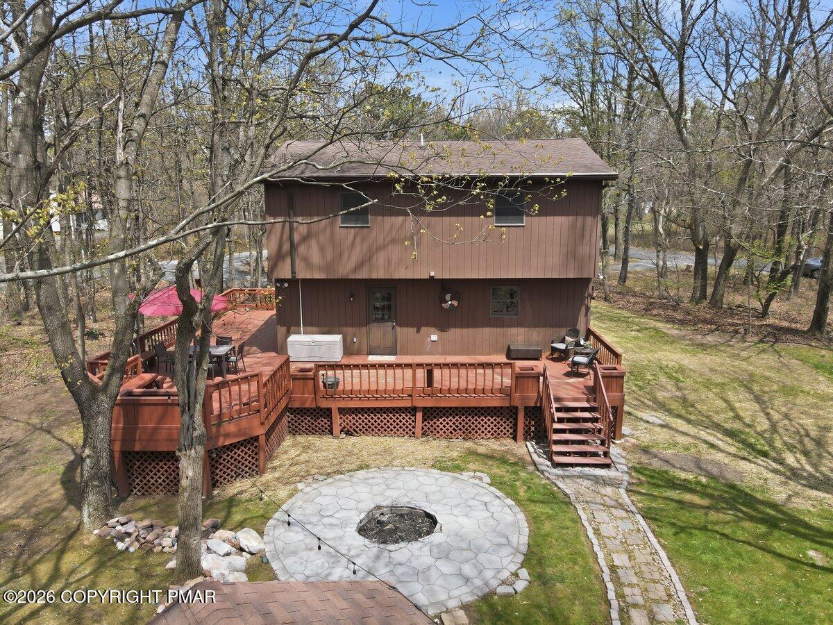 54 Berry Lane Property Photo 33