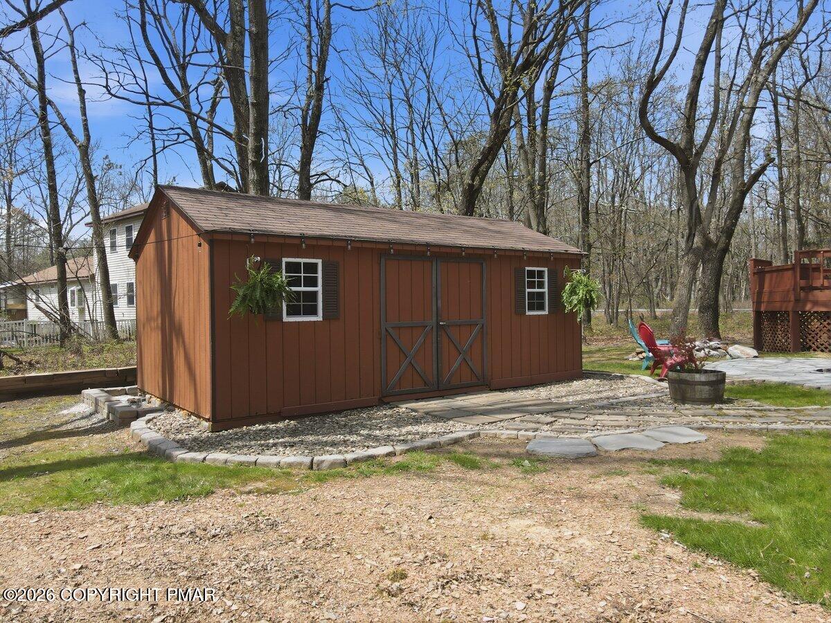 54 Berry Lane Property Photo 35
