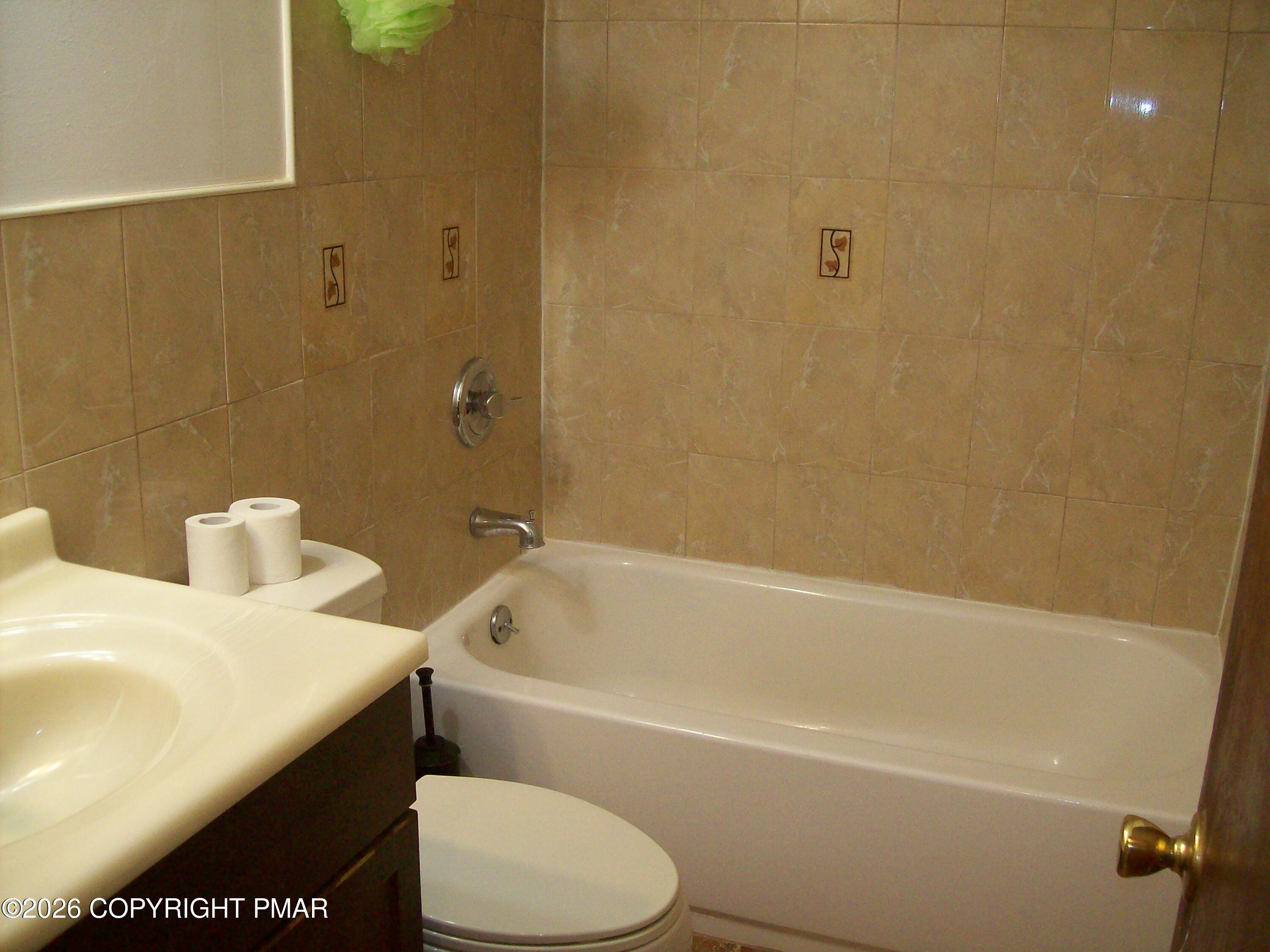 173 Hyland Drive Property Photo 10