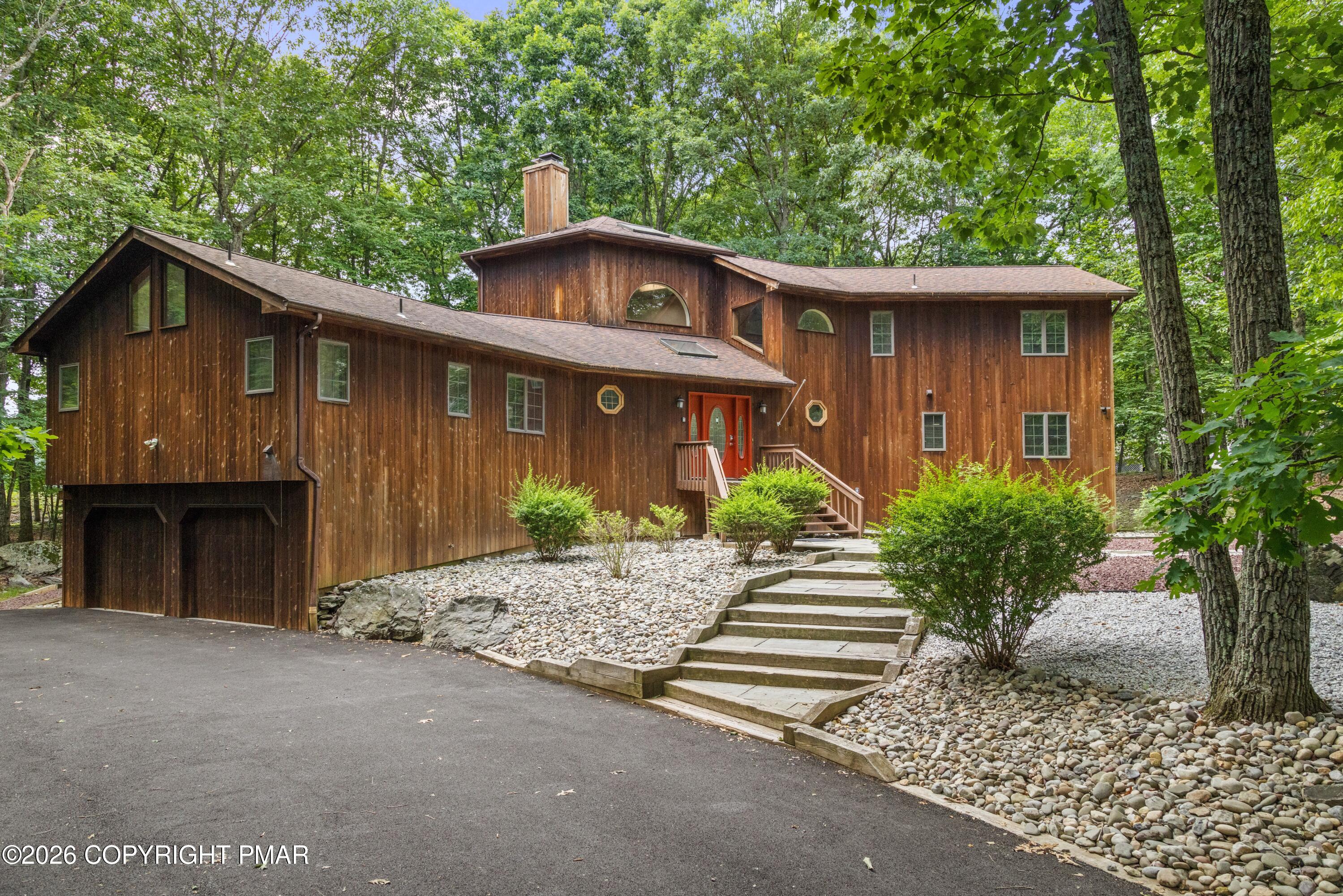 3282 Stonehenge Drive Property Photo 1