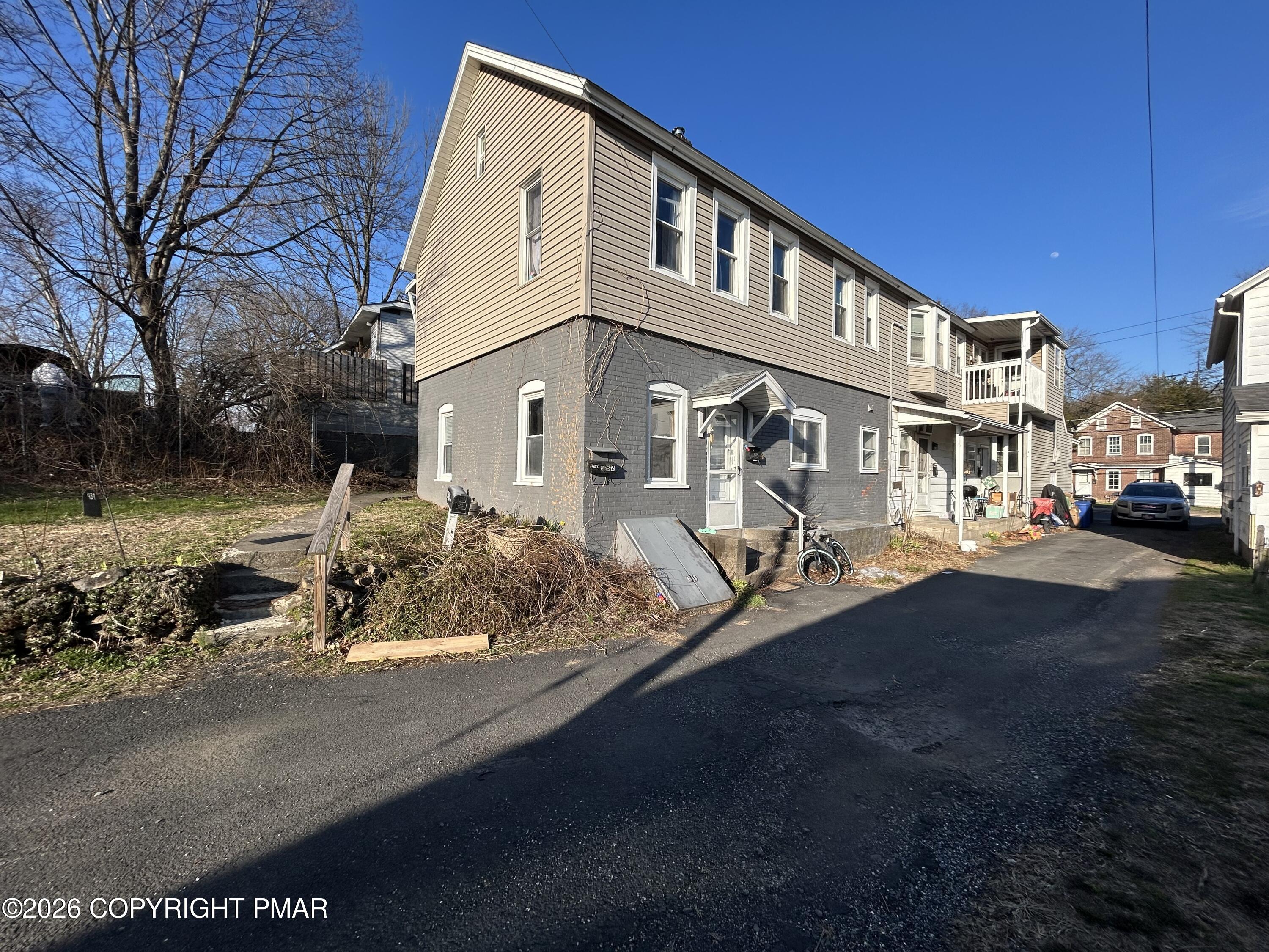 437 N Courtland Street Property Photo 1