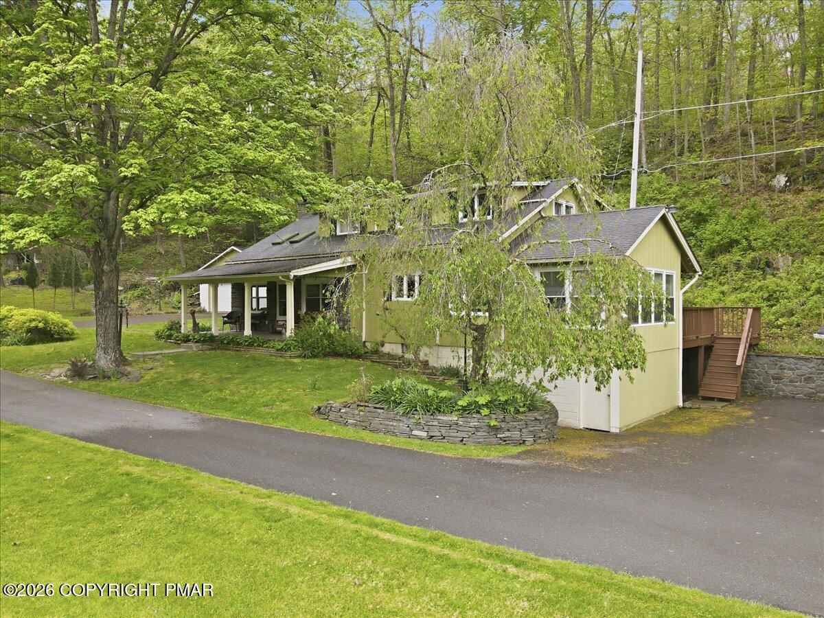 113 Joseph Lane Property Photo 24