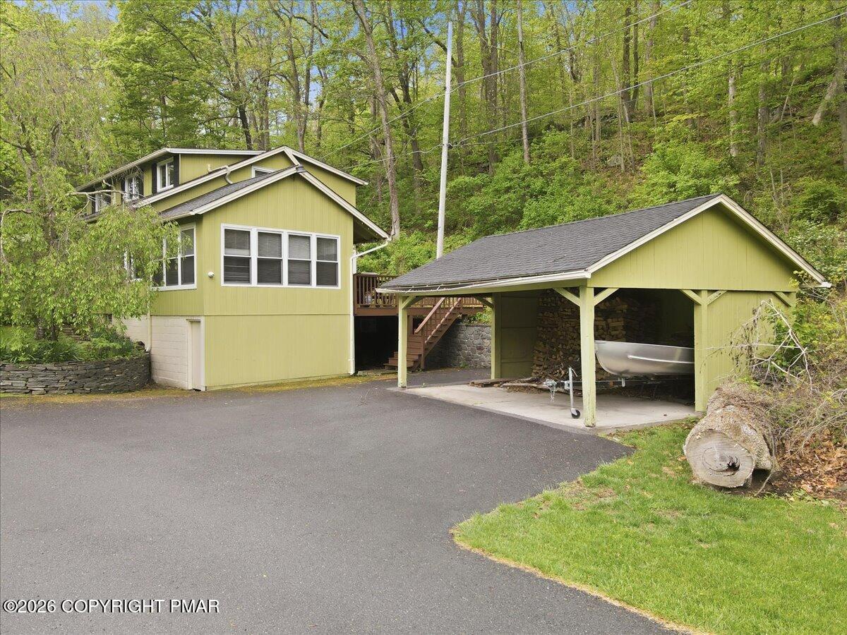 113 Joseph Lane Property Photo 25