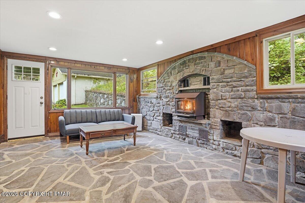 113 Joseph Lane Property Photo 45