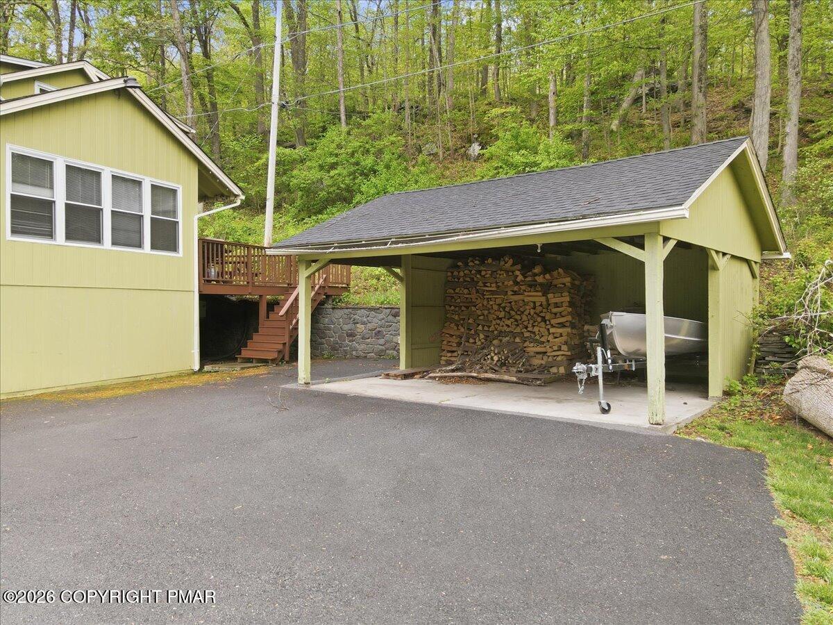 113 Joseph Lane Property Photo 74